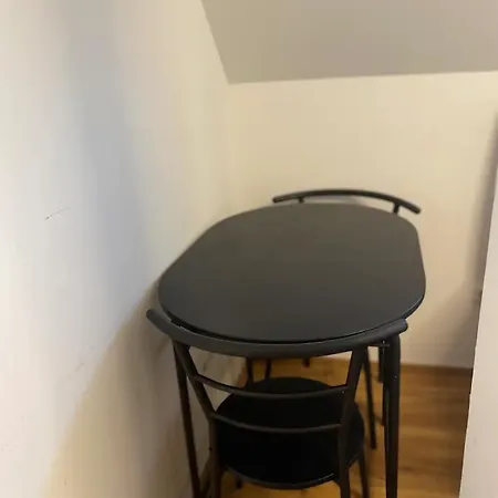 Quarto em Acomodações Particulares Perfect For 2 - 8 Min 2 Downtown *